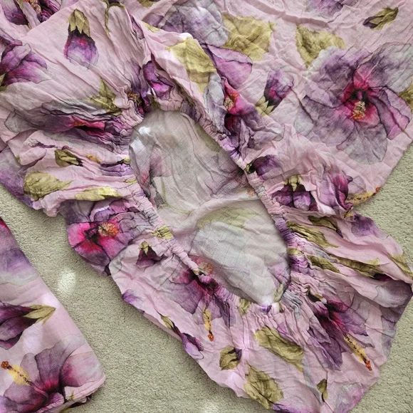 Coco moon Hawaii Hibiscus Honey Swaddle, Crib Sheet, & Changing Pad Cover Bundle - Picture 4 of 6